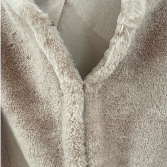 H&M Divided, Faux Fur, Jacket, size S, Cream - Picture 5 of 6